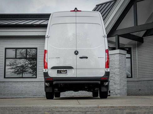 New 2026 Mercedes-Benz Sprinter 144 Cargo image 8