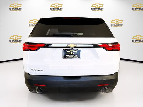 Used 2023 Chevrolet Traverse LS FWD image 7