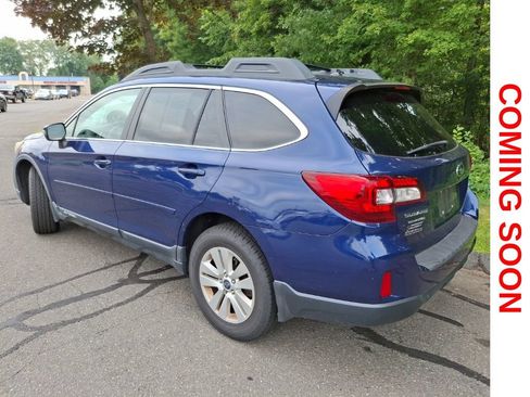 Used 2015 Subaru Outback 2.5i Premium AWD/4WD image 8