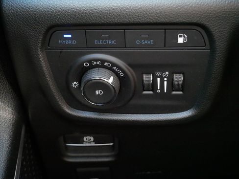 Used 2024 Jeep Grand Cherokee Limited 4xe w/ Luxury Tech Group II AWD/4WD image 27