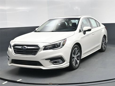 Used 2018 Subaru Legacy 3.6R Limited image 1