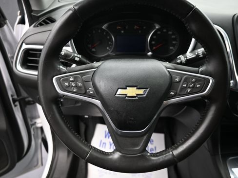 Used 2022 Chevrolet Equinox LT FWD image 11