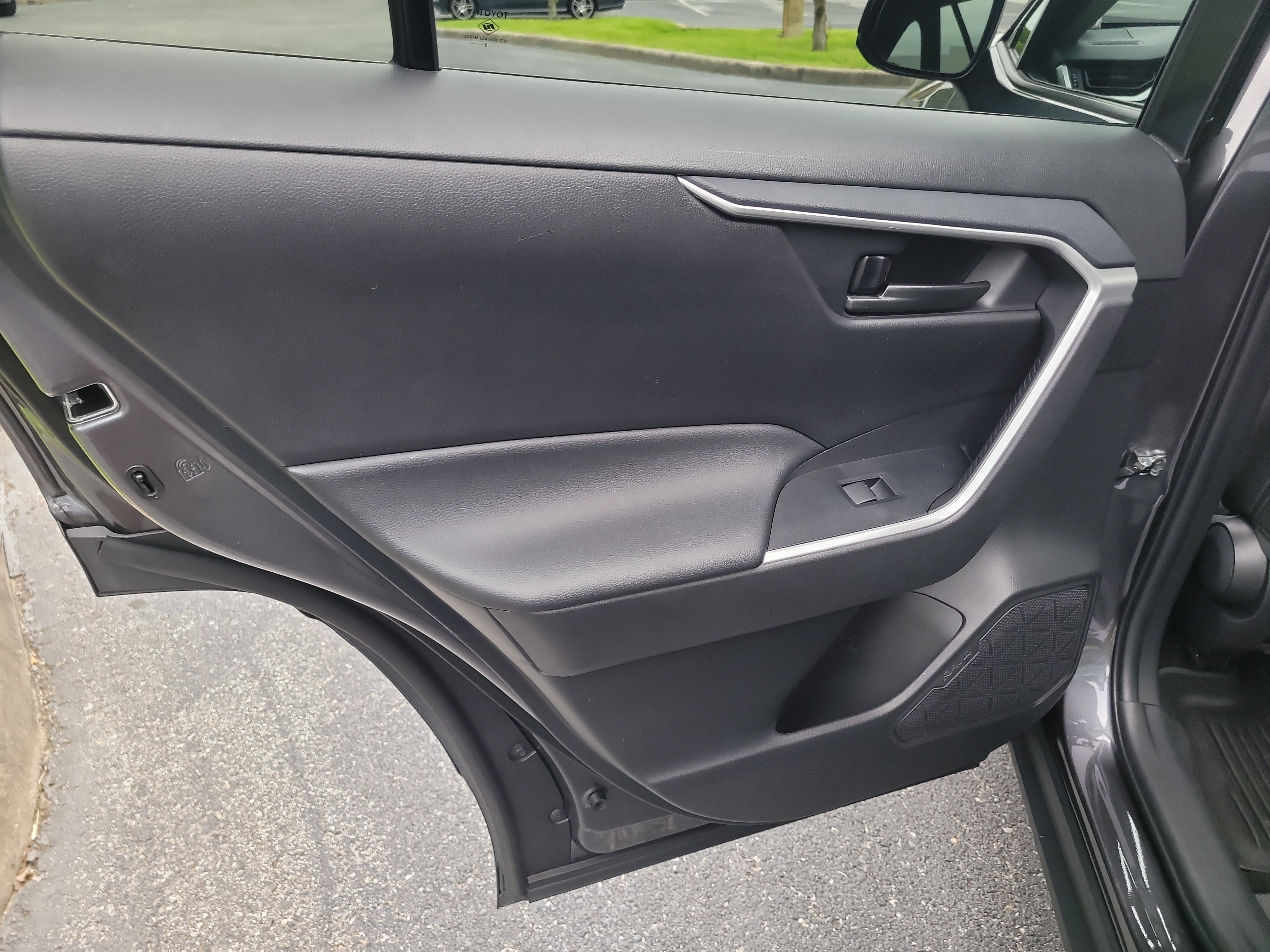 Certified 2025 Toyota RAV4 LE FWD image 12