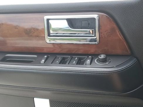 Used 2017 Lincoln Navigator L Select AWD/4WD image 22
