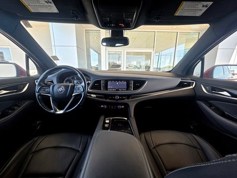 Used 2023 Buick Enclave Essence AWD/4WD image 19