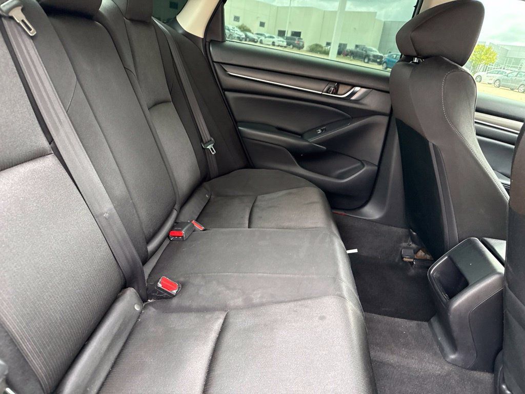 Used 2018 Honda Accord LX image 15