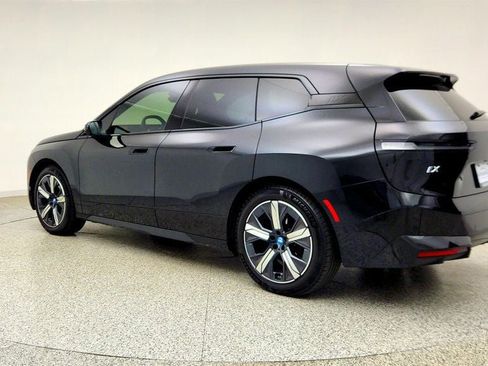 Used 2024 BMW iX xDrive50 w/ Premium Package AWD/4WD image 7
