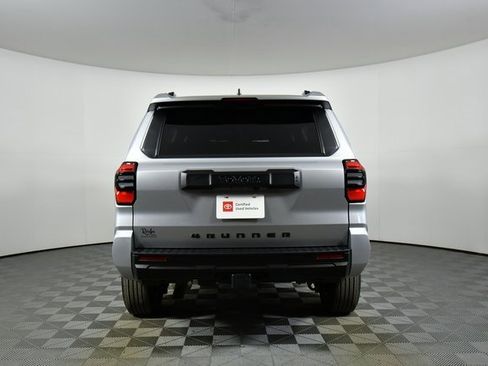 Used 2025 Toyota 4Runner 4WD image 12