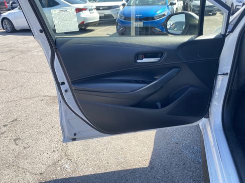 Used 2022 Toyota Corolla SE FWD image 15