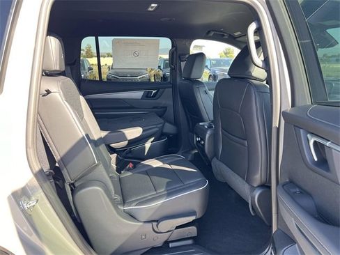 New 2026 Buick Enclave Sport Touring w/ Power Package image 32