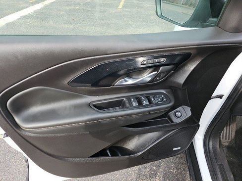 Used 2024 GMC Terrain AT4 w/ Infotainment Package II image 20