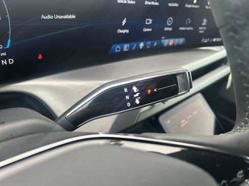 New 2026 Cadillac Vistiq Luxury image 15