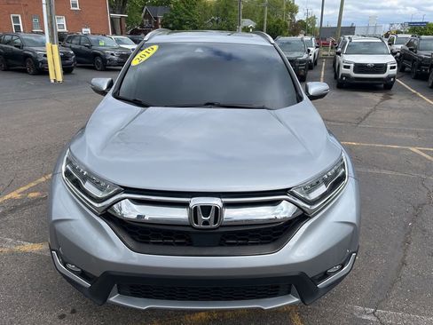 Used 2019 Honda CR-V Touring image 2