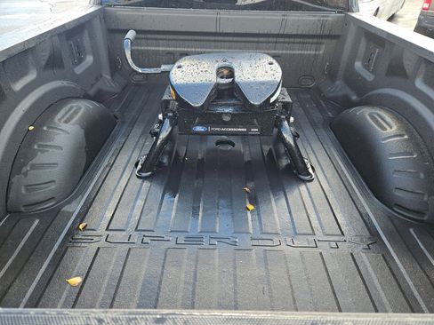 New 2025 Ford F350 Platinum w/ FX4 Off-Road Package image 4