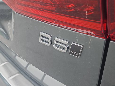 New 2026 Volvo XC60 B5 Plus w/ Protection Package Premier AWD/4WD image 4