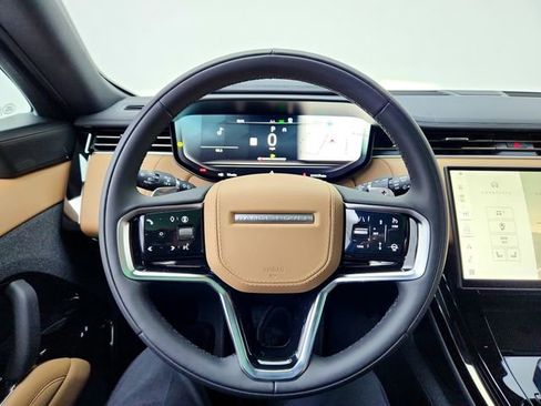 Certified 2025 Land Rover Range Rover Sport SE AWD/4WD image 25