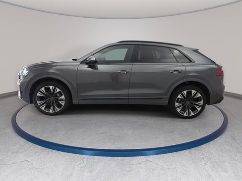 Used 2024 Audi Q8 Premium Plus AWD/4WD image 8