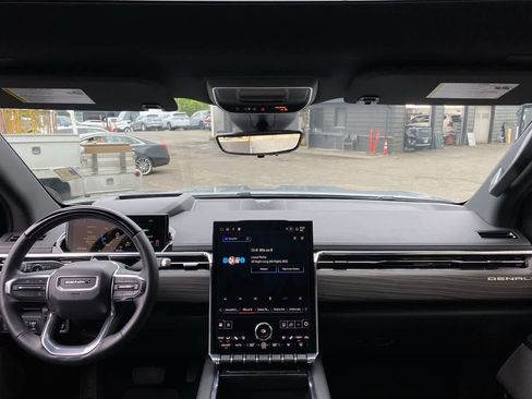 Used 2025 GMC Sierra EV Denali AWD/4WD image 12