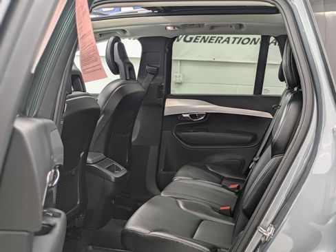 Used 2016 Volvo XC90 T5 Momentum image 21