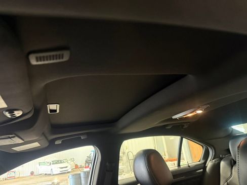 Used 2013 Ford Taurus Limited FWD image 25