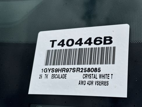 Used 2025 Cadillac Escalade V w/ LPO, ONYX Package AWD/4WD image 45