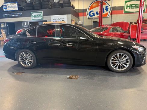 Used 2023 INFINITI Q50 Luxe AWD/4WD image 2