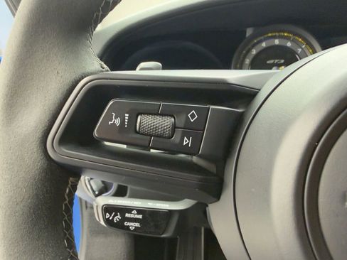 Used 2022 Porsche 911 GT3 image 41