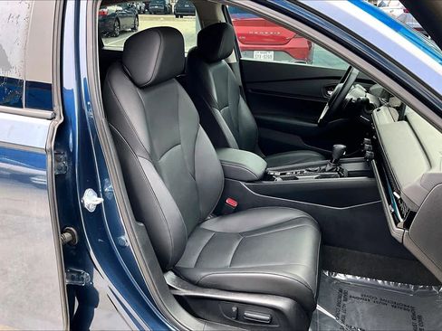 Used 2024 Honda Accord EX-L image 8