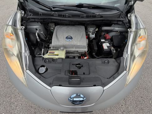 Used 2013 Nissan Leaf S w/ Charger Pkg FWD image 24