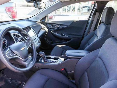 Used 2024 Chevrolet Malibu LT FWD image 21