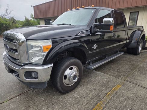 Used 2016 Ford F350 Lariat w/ Lariat Ultimate Package image 1