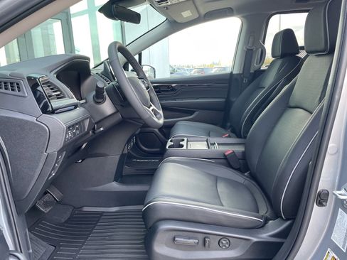 New 2026 Honda Odyssey Elite image 9