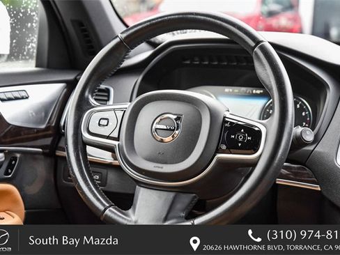 Used 2018 Volvo XC90 T6 Momentum w/ Convenience Package image 15