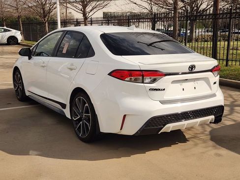 Used 2022 Toyota Corolla SE image 4