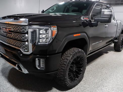 Used 2023 GMC Sierra 2500 Denali w/ Denali Black Diamond Edition image 36