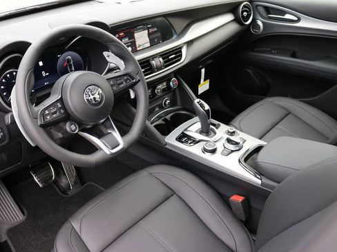 New 2025 Alfa Romeo Stelvio Sprint image 20