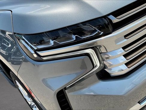 Used 2023 Chevrolet Suburban High Country RWD image 54