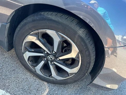 Used 2016 Honda Accord EX image 4