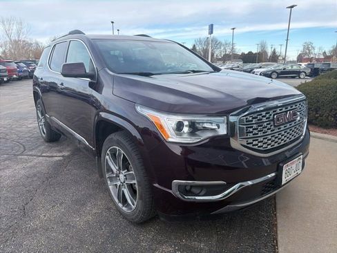 Used 2018 GMC Acadia Denali w/ Technology Package image 7