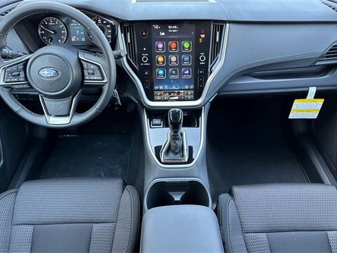 Used 2025 Subaru Outback Premium image 10