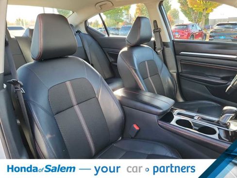 Used 2023 Nissan Altima 2.5 SR image 14