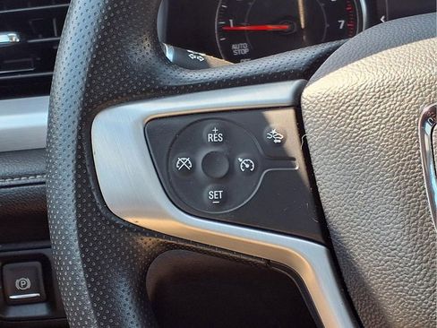 Used 2023 GMC Acadia SLE w/ Driver Convenience Package FWD image 15