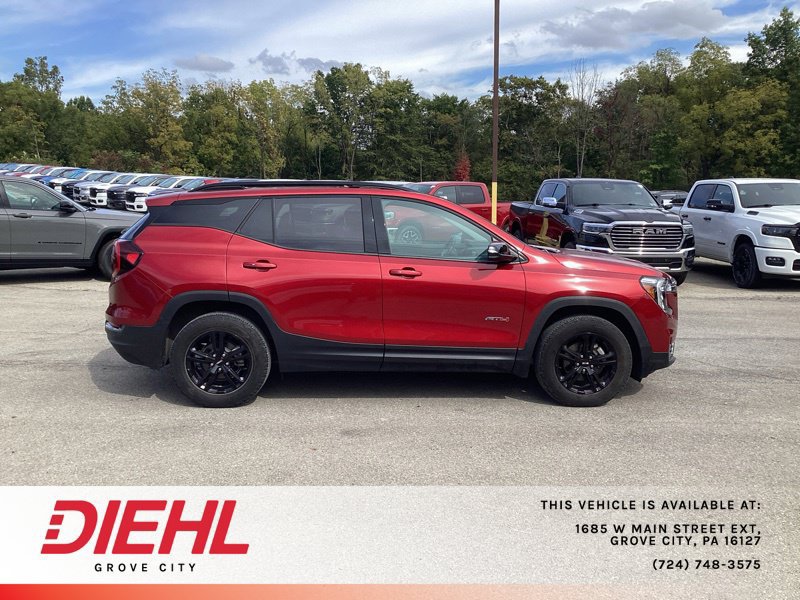 Used 2024 GMC Terrain AT4 w/ Tech Package AWD/4WD image 5