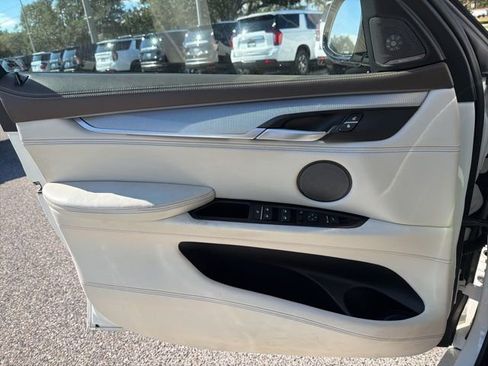Used 2018 BMW X6 M w/ Executive Package image 9