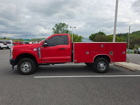 Used 2024 Ford F350 XL AWD/4WD image 7