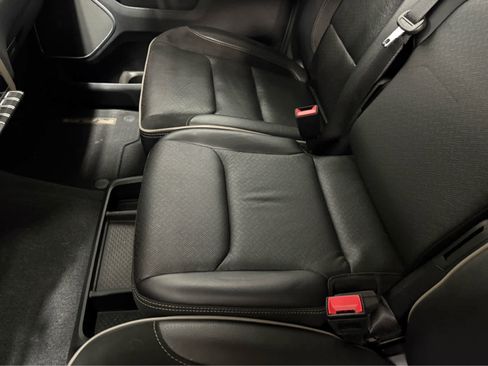 Used 2019 RAM 1500 Laramie AWD/4WD image 31