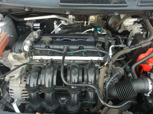 Used 2012 Ford Fiesta S FWD image 40