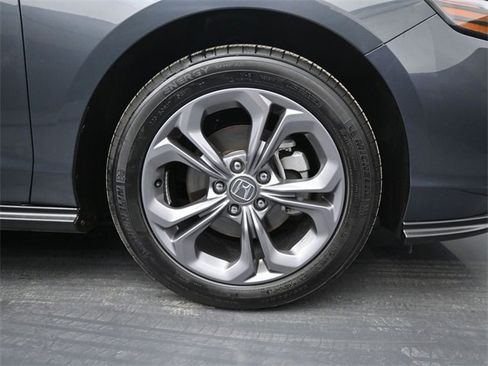Used 2024 Honda Accord EX image 41