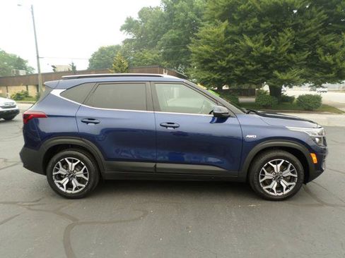 Used 2021 Kia Seltos EX AWD/4WD image 8