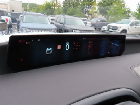 New 2025 Ford Expedition Platinum w/ Driver's Package image 11